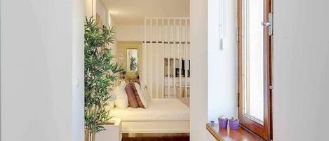 1 bedroom, iron/ironing board, travel cot, WiFi