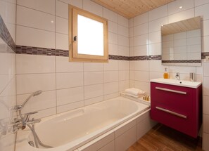 Towels, soap, shampoo, toilet paper - Chalet Poudreuse (Morzine)
