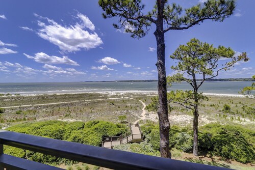 1842 Beachside Tennis - Sea Pines - 2 Bed 2 Bath Sleeps 6 Hilton Head Rentals