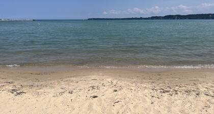 Modernized historic home in downtown Suttons Bay