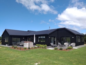 Exterior - AHURU MOWAI (Safe Haven) (Mangawhai)