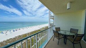Outdoor dining - Apollo 702: Updated Beach Front Condo! (Marco Island)