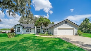 Unclassified image, 5 of 18, button - Dream Lake House minutes from Theme Parks (Orlando)