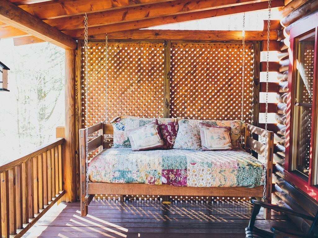 Beaver Creek Hill - Log Cabin; Listen To The Rushing Creek; Blue Ridge Mountains