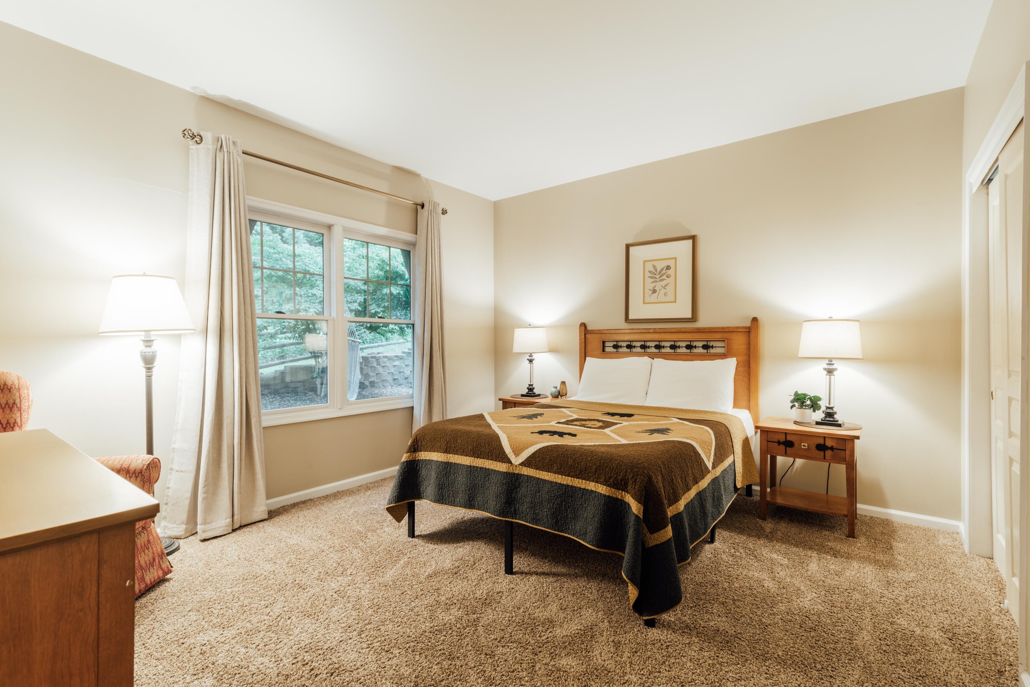 Resort | Fireplace | Free Wifi | Pool | Hot Tub | 1st Floor | 12-11