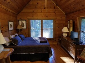 1 bedroom, iron/ironing board, free WiFi, bed sheets - Moose Crossing Tall Woods Cabin, number  3 (Waynesville)