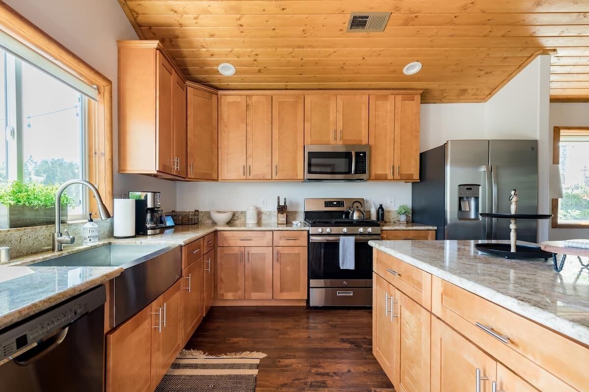 3-Level Modern Mountain Retreat With A View