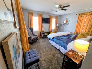 4 bedrooms, desk, iron/ironing board, travel crib