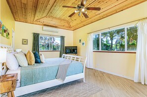 4 chambres, fer et planche à repasser, Wi-Fi gratuit, draps fournis