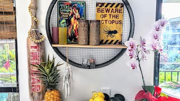 المنشأة من الداخل