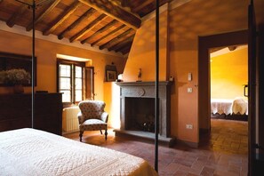 4 camere, ferro/asse da stiro, Wi-Fi, lenzuola