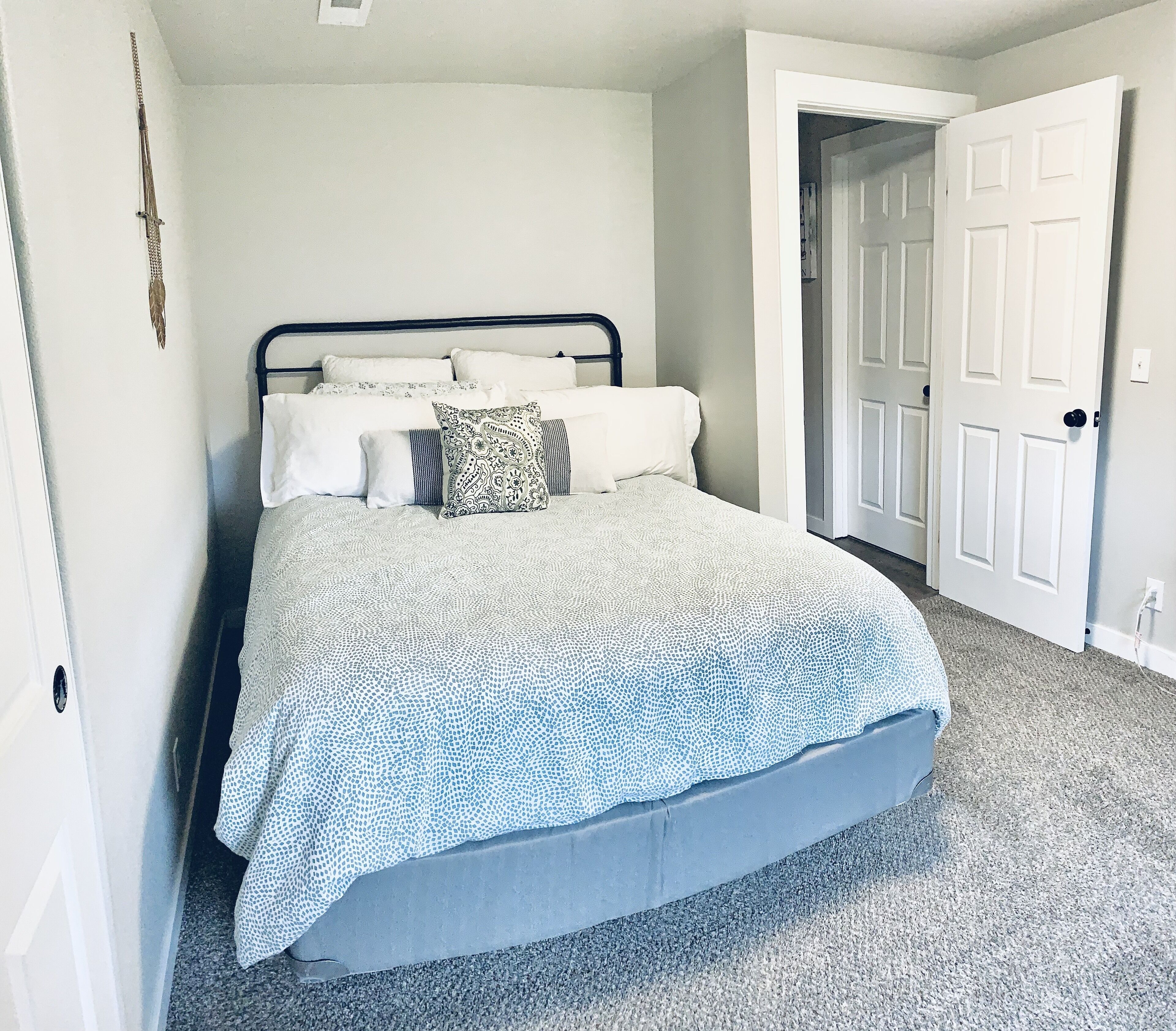 3 soverom, skrivebord, strykejern/-brett og wi-fi (inkludert)