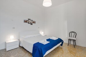 1 室のベッドルーム、アイロン / アイロン台、WiFi