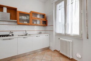 Mikroaaltouuni, liesi