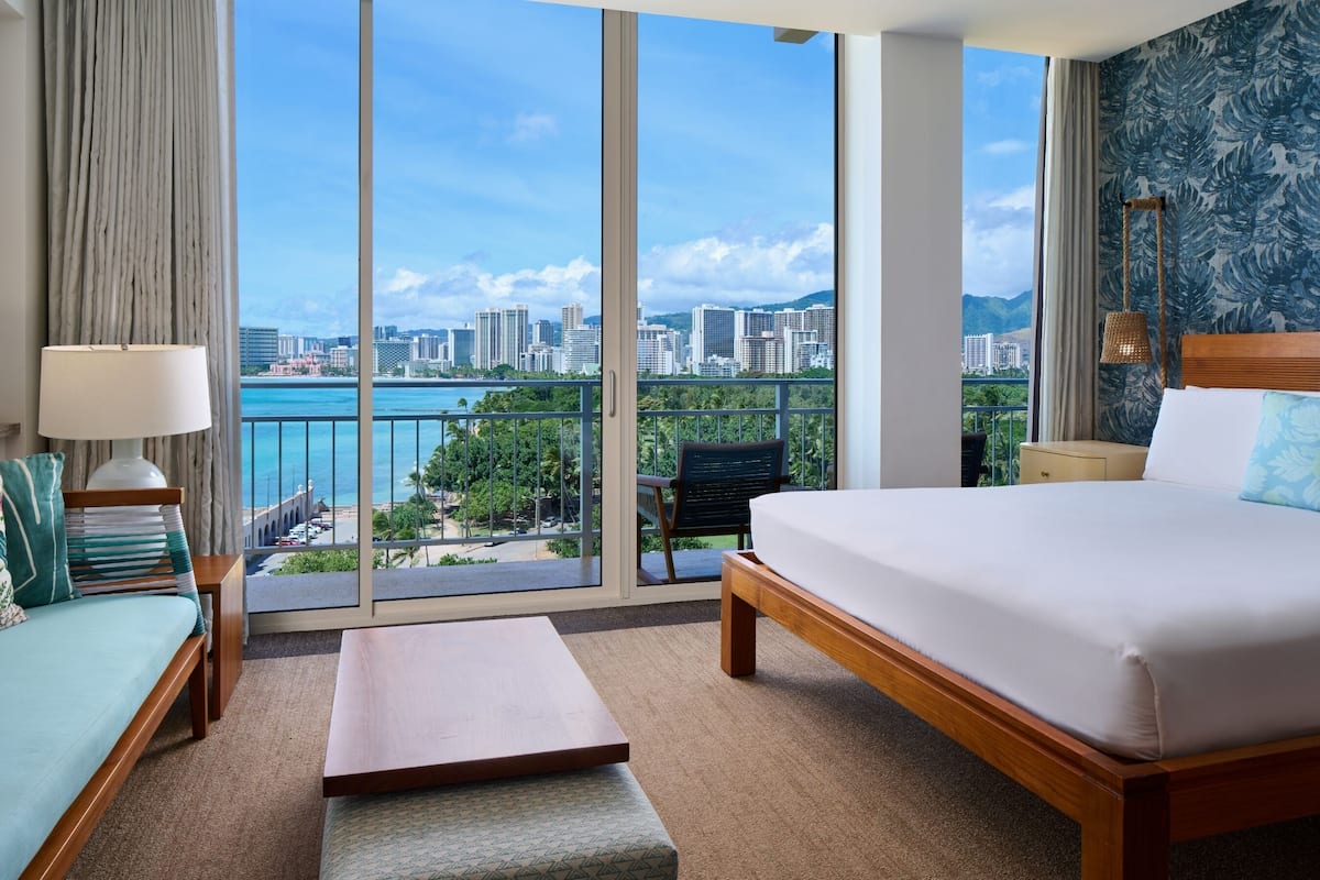 Signature Room, 1 King Bed, Ocean View | In-room safe, laptop workspace, blackout drapes, iron/ironing board