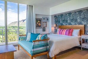 In-room safe, laptop workspace, blackout curtains, iron/ironing board - Kaimana Beach Hotel (Honolulu)