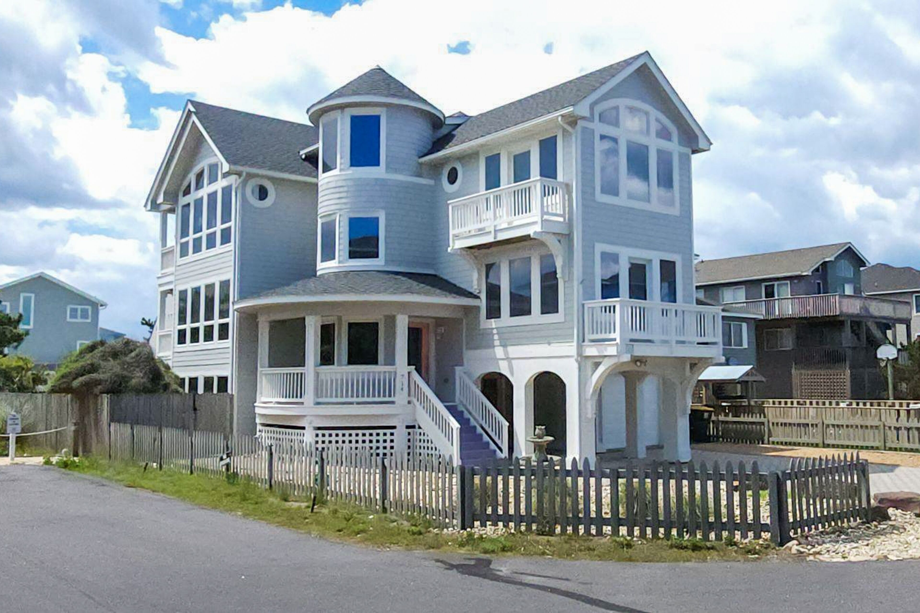 3-Story Home w/ Private Pool, Hot Tub, Rec Room, Pool Table, & Unobstructed View