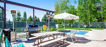 Inviting mountain condo w/private sauna, deck, mtn views, & shared hot tub/pool