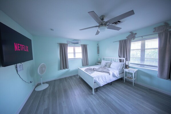 1 bedroom, iron/ironing board, WiFi, bed sheets