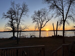 Property grounds - Enjoy Lake Life, A Great Minnesota Getaway! (Henning)