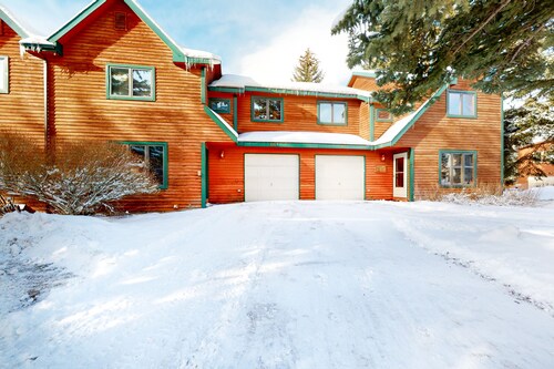 Roomy 2-story home with furnished deck, grill, fireplace, & great location