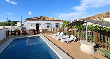 Chalet rustic Roche with pool