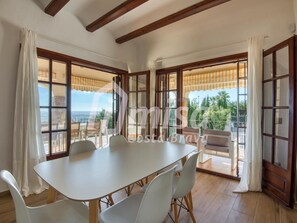 Dining - Villa Paradise: Your private escape, a stone's throw from it all! (Calonge)