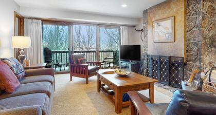 Mountain condo in downtown Teton Village w/shared hot tub, outdoor pools, & more