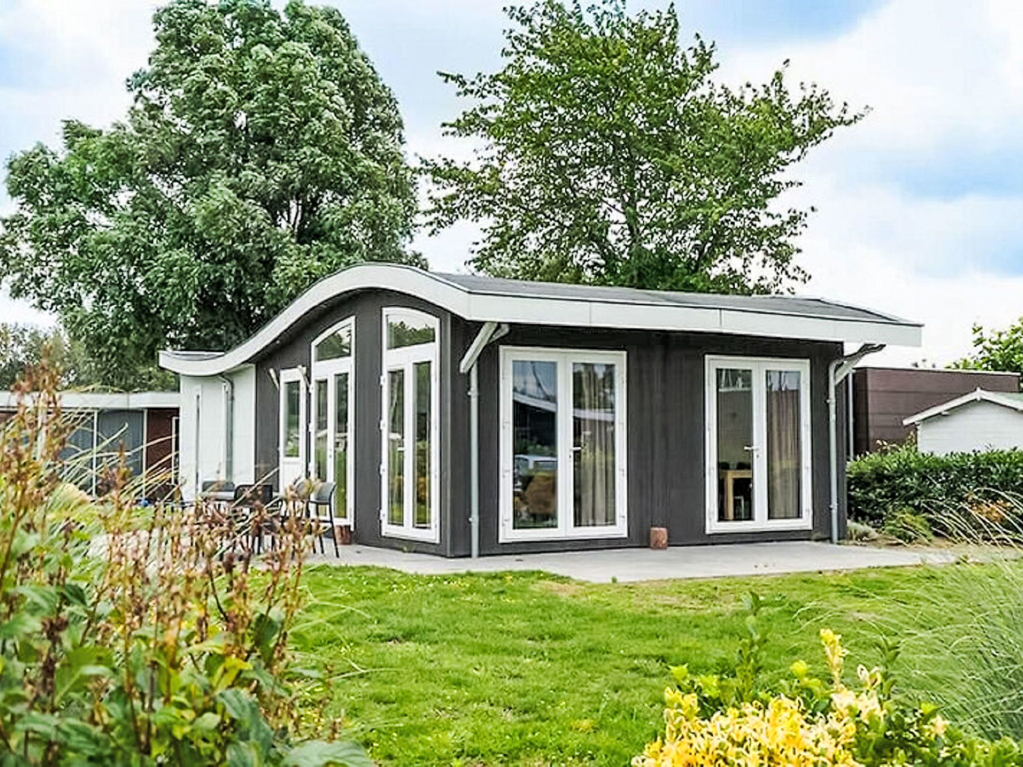 Pavilion 6 by Interhome