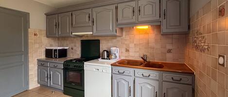 Fridge, microwave, dishwasher