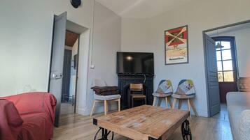 4 bedrooms, free WiFi