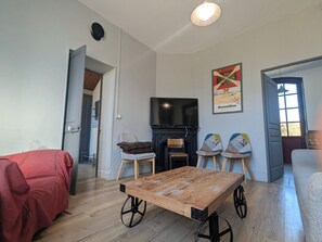 4 bedrooms, free WiFi