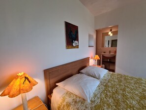 4 bedrooms, free WiFi