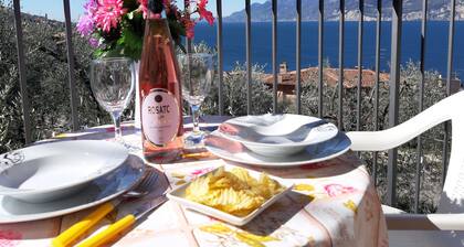 Apartment Azalea with beautiful lake view