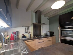 Fridge, microwave, dishwasher