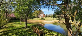 Charming Cottage with Private Garden, Near Lake Eguzon in Scenic Berry-Limousin Border