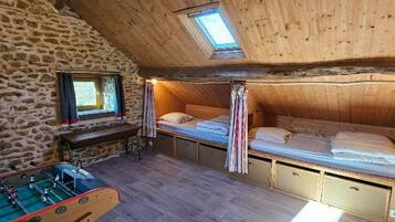 3 chambres, lit parapluie