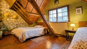 Unclassified image, 3 of 24, button - Charming Cottage Near Valençay Castle, 3 Beds, Garden, and Close to Beauval Zoo (Gehée)