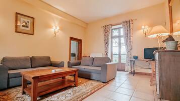 電視、壁爐、 辦公室