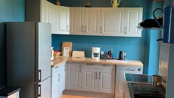 Fridge, microwave, dishwasher