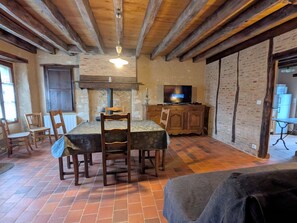 Interior - Charming Eco-Renovated Home in Berry with Garden, Terrace, and Nearby Attractions (Lignac)