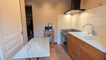 Refrigerador y microondas