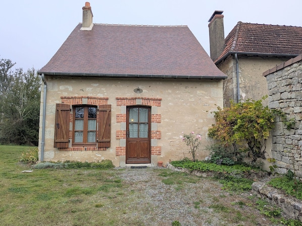 Exterior - Charming Eco-Renovated Home in Berry with Garden, Terrace, and Nearby Attractions (Lignac)