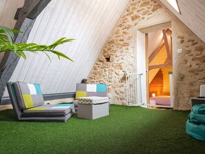 2 bedrooms, free WiFi