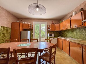 Fridge, microwave, dishwasher