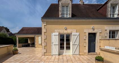 Maison de charme avec piscine chauffée, proche chùteaux de la Loire et Zoo de Beauval