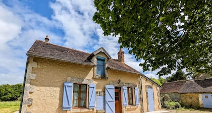 Charm House with Private Pond in the Heart of Berry