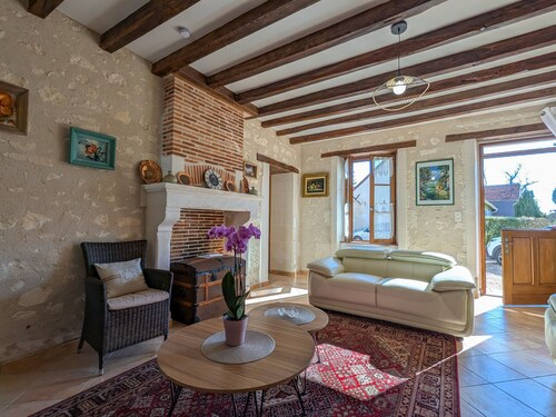 Spacious Cottage near Valençay Castle & Beauval Zoo with Outdoor Activities & Large Garden