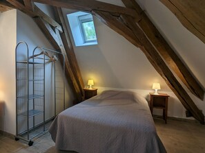 4 bedrooms, free WiFi - Charming Retreat in Berry: Heated Pool, Canoeing, Fishing, Near George Sand's House (Ardentes)