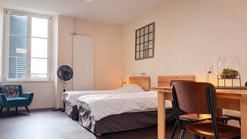5 bedrooms